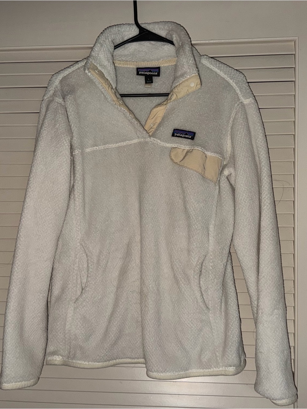 Patagonia Cream Sherpa Snap-Neck Pullover
